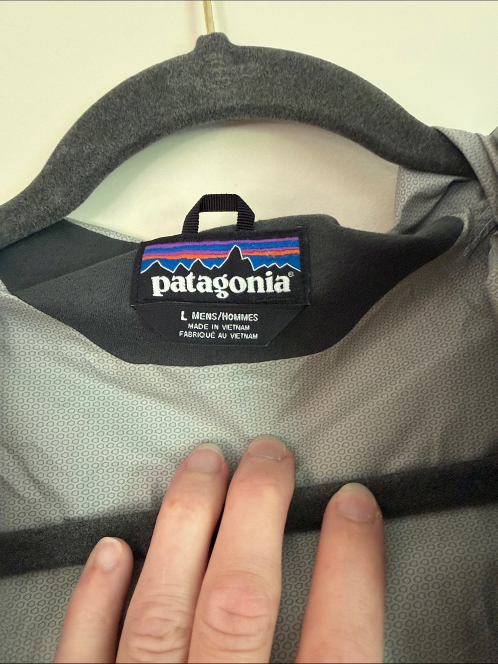 Patagonia Men's Hooded Windbreaker Jacket - Dark Gray - Picture 3 of 5